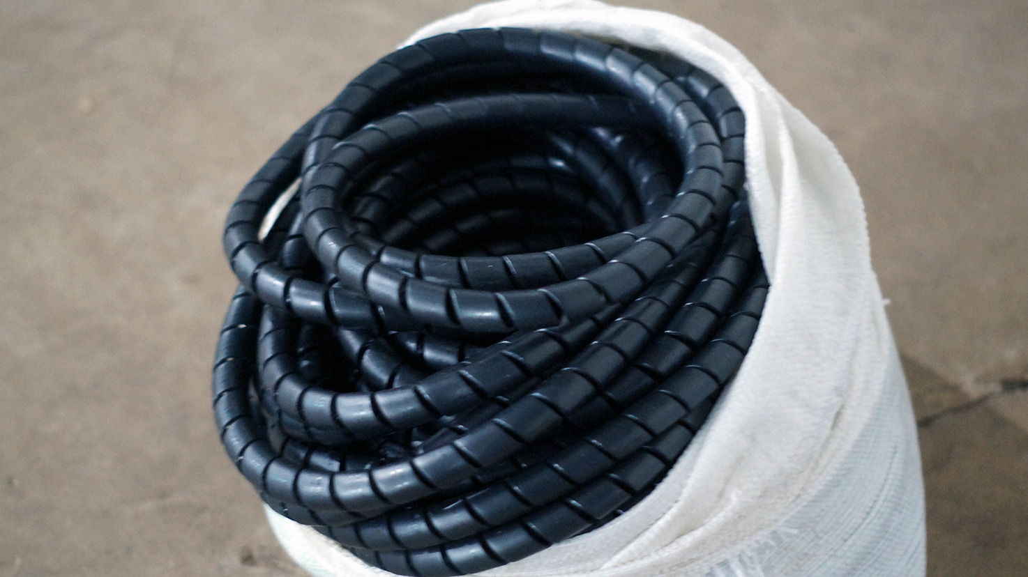 Mola Plástica / Tubo Espiral